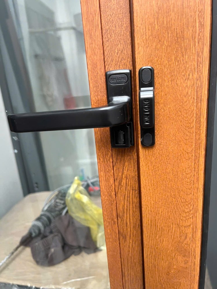Phụ kiện khóa cửa
